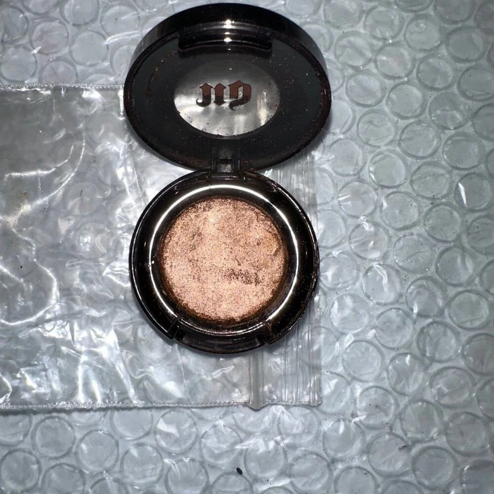 Urban Decay Eyeshadow chopper eye‎ shadow token